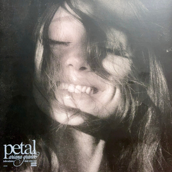 Ariana Grande – Petal