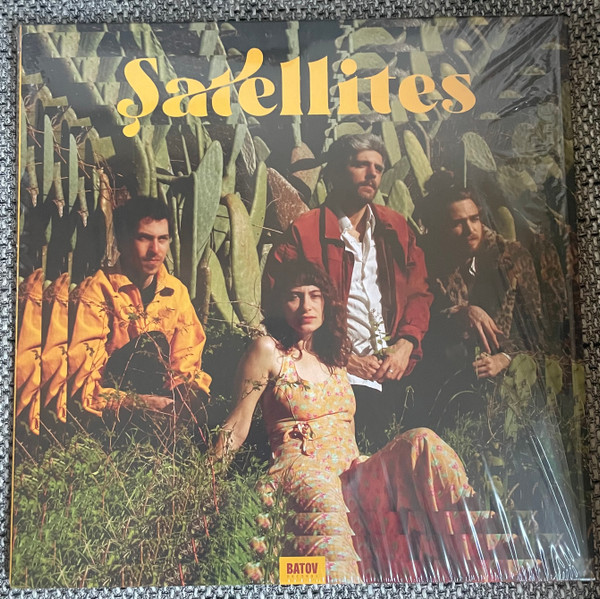 Şatellites – Şatellites