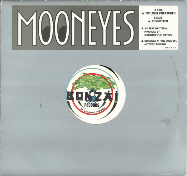 Mooneyes – Twilight Creatures