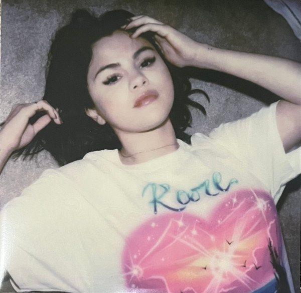 Selena Gomez – Rare