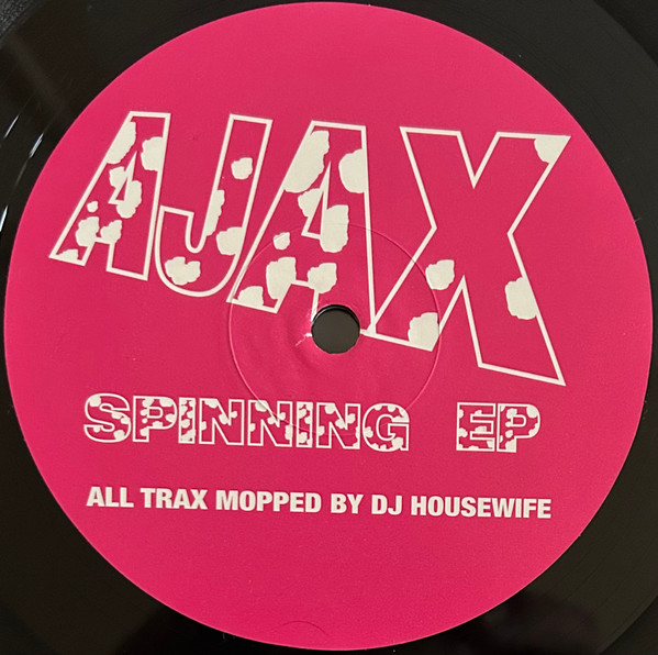 DJ Housewife – Spinning EP