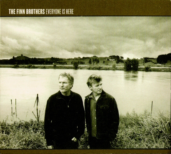 The Finn Brothers – Everyone Is Here