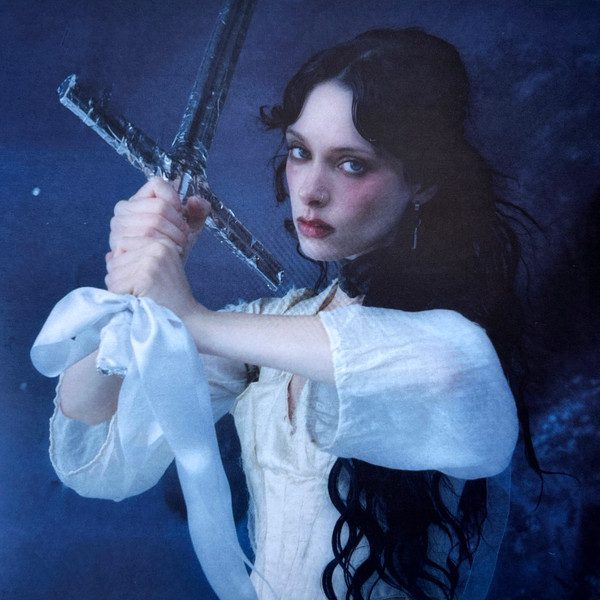 Holly Humberstone – Cruel World