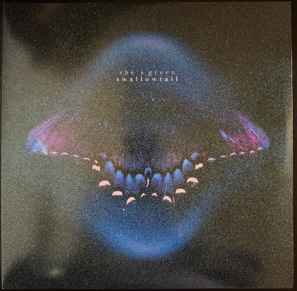 she's green – Swallowtail / Chrysalis