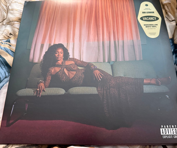 Ari Lennox – Vacancy