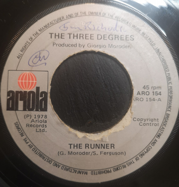 The Three Degrees – The Runner