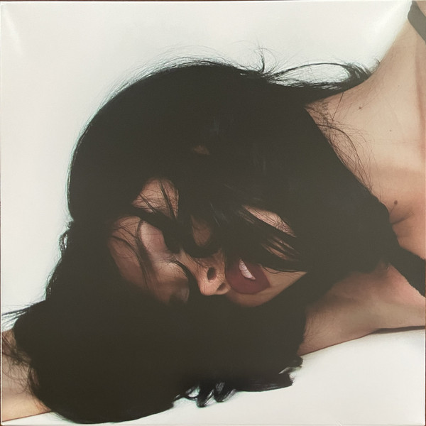 Nessa Barrett – Tough Love