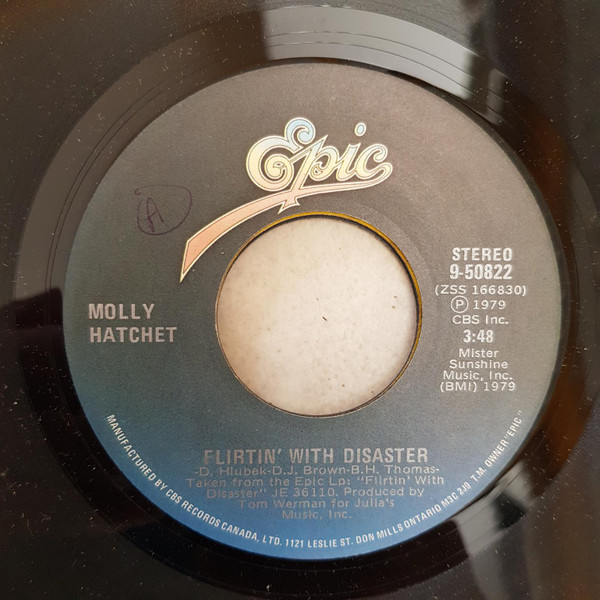 Molly Hatchet – Flirtin' With Disaster