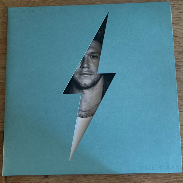 Niall Horan – Heartbreak Weather