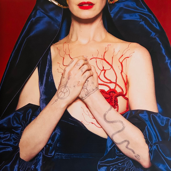Anne Hathaway, Daniel Hart – Mother Mary